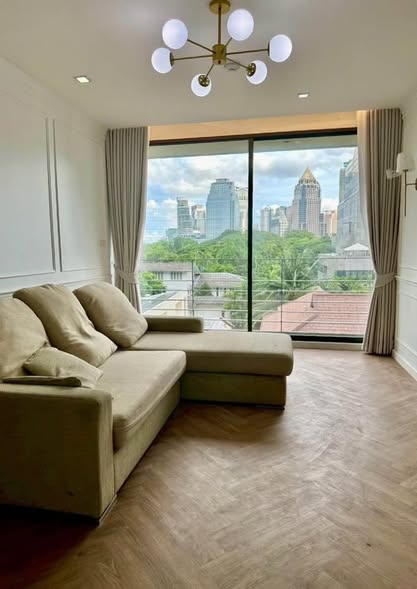 living room of Noble Ambience Sarasin โนเบิล แอมเบียนส์ สารสิน