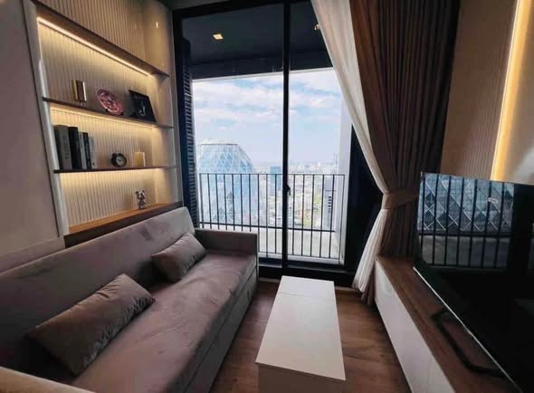 living room and bedroom of Noble Around Ari