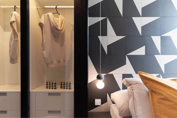 bedroom and bathroom of Noble Around Sukhumvit 33