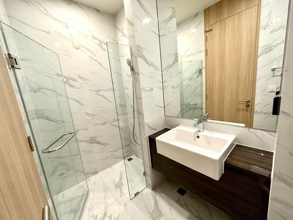 bathroom of Noble BE 19