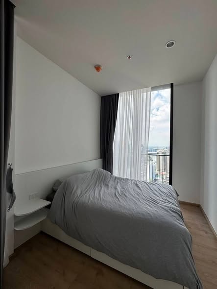 bedroom of Noble BE 19
