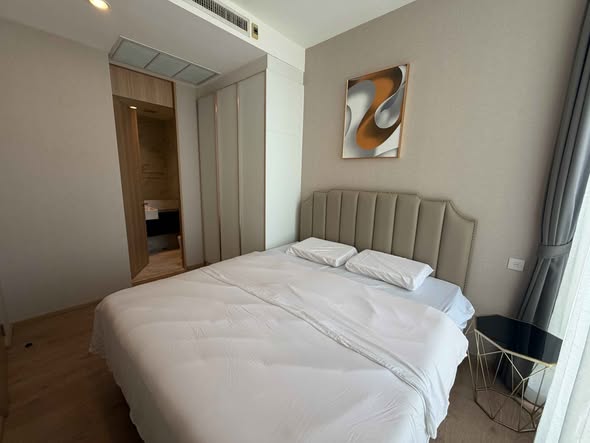bedroom of Noble BE 19