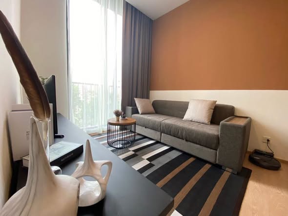 bedroom and living room of Noble BE 19