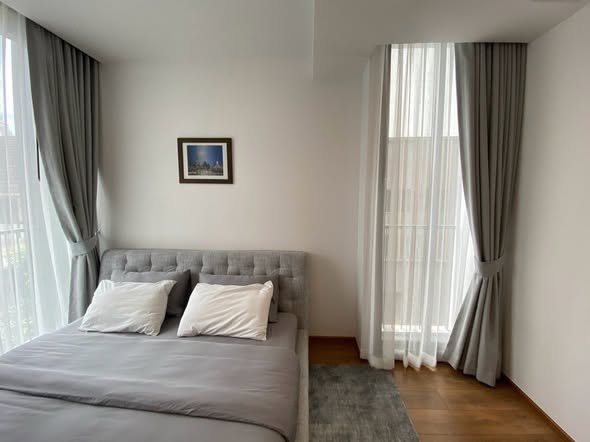 bedroom of Noble BE33