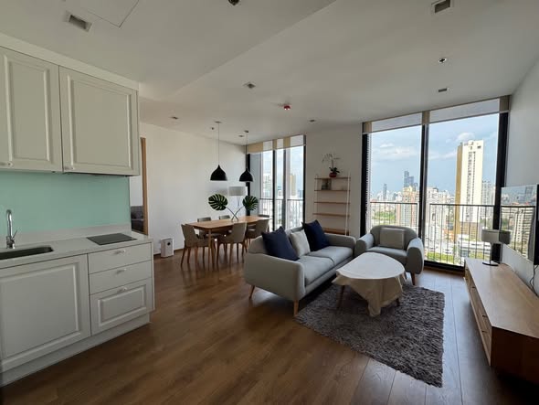 living room of Noble BE33