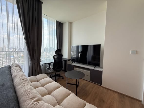 bedroom and living room of Noble Form Thonglor โนเบิล ฟอร์ม ทองหล่อ