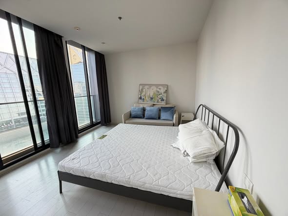 bedroom of Noble Ploenchit