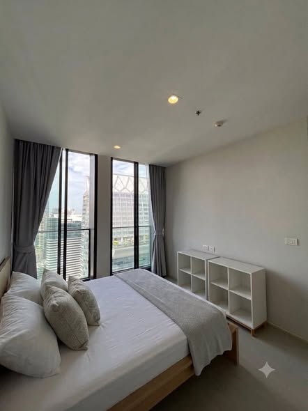 bedroom of Noble Ploenchit