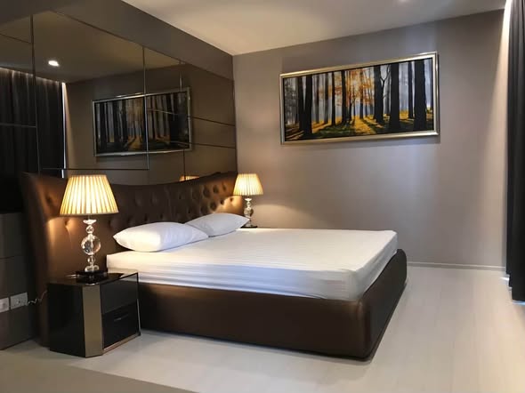 bedroom of Noble Ploenchit