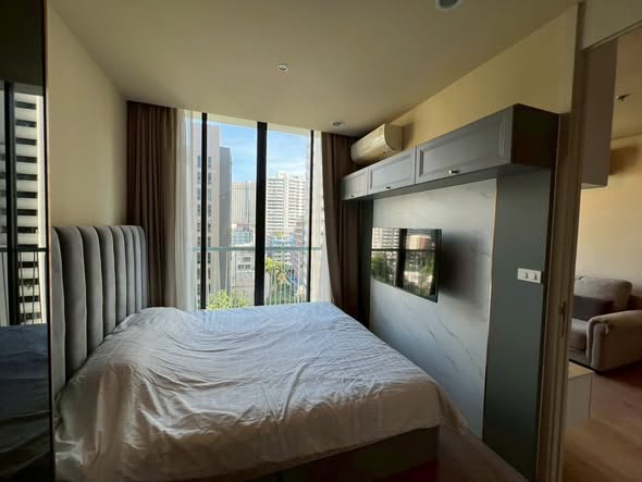 bedroom and room interior of Noble Recole