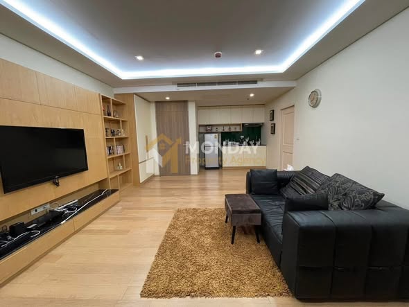 living room of Noble Reflex