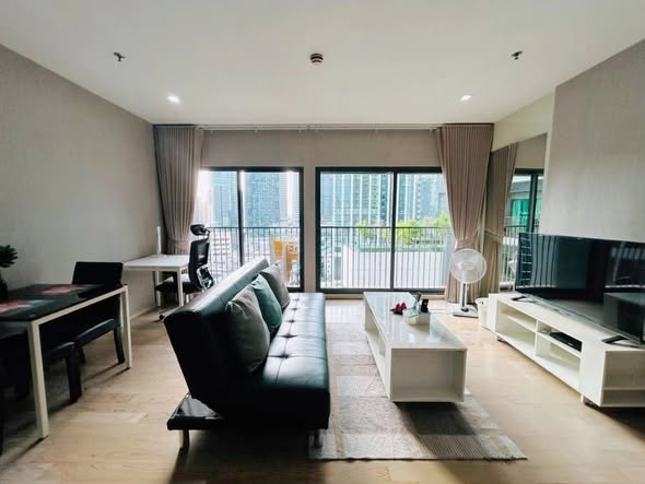 living room of Noble Remix
