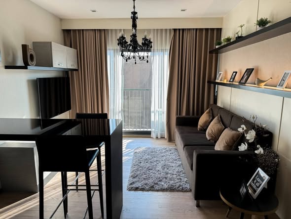 living room of Noble Remix