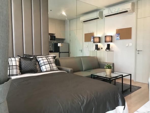 bedroom of Noble Revolve Ratchada 1