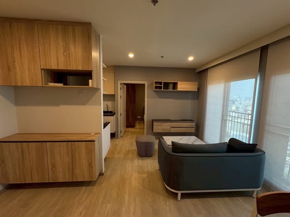 room interior of Noble Revolve Ratchada 1