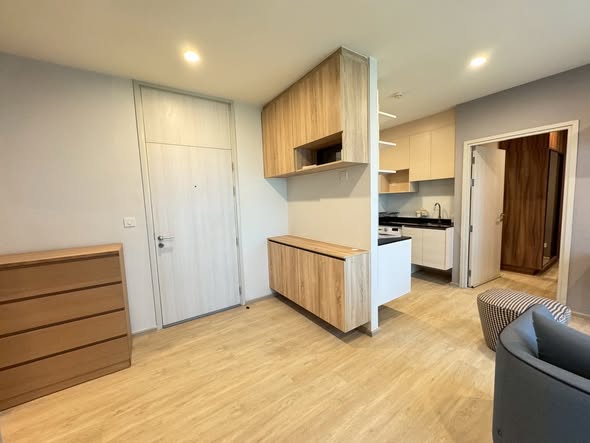 room interior of Noble Revolve Ratchada 1