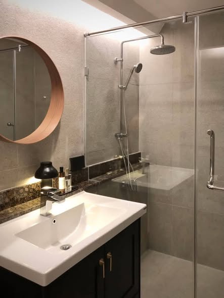 bathroom of Noble Solo