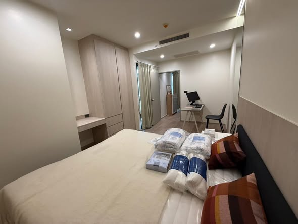 bedroom of Noble Solo