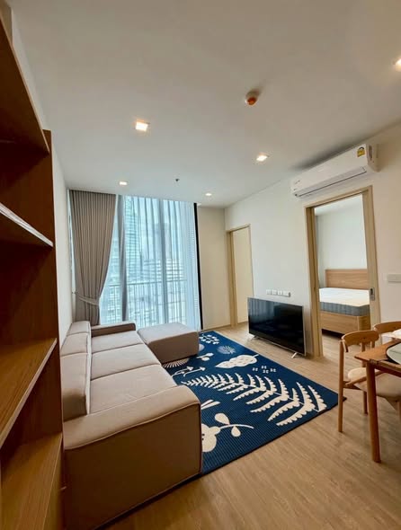 bedroom and living room of Noble State Sukhumvit 39