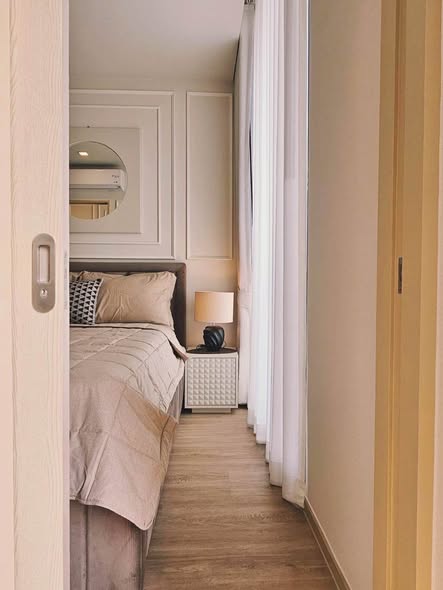 bedroom and room interior of Noble State Sukhumvit 39