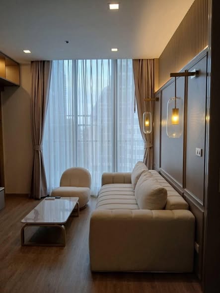 living room and bedroom and room interior of Noble State Sukhumvit 39