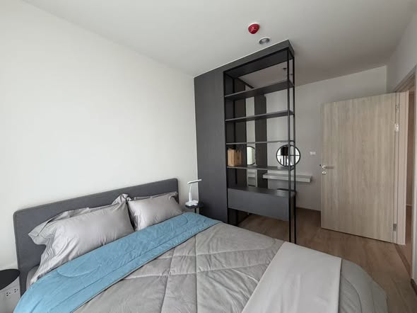 bedroom and room interior of Nue District R9