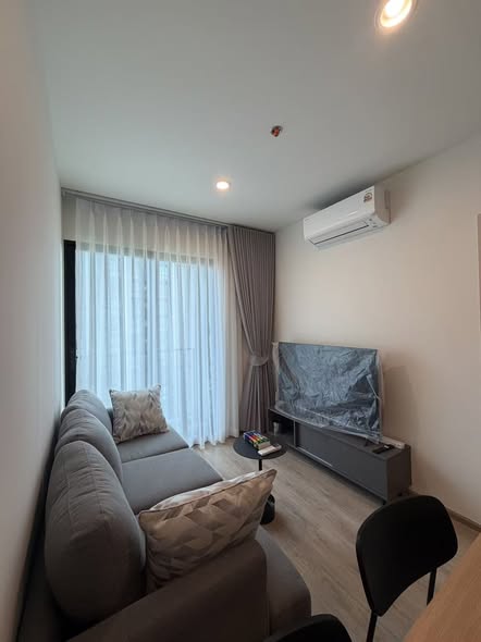 living room and bedroom of Nue District R9