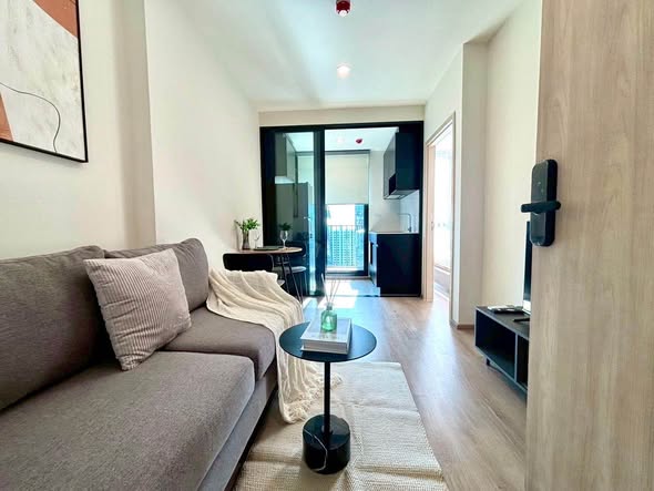 living room and room interior of Nue District R9