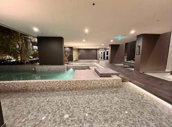 pool of NUE Noble Srinakarin Lasalle นิว โนเบิล ศรีนครินทร์ – ลาซาล
