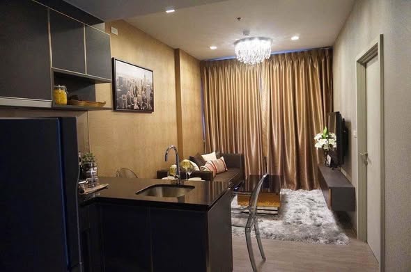 bedroom and bathroom of Nye by Sansiri