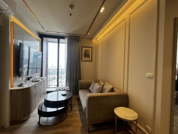 living room and bedroom of Oka Haus