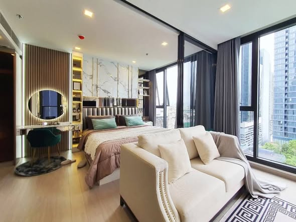 living room and bedroom of One9Five Asoke – Rama 9