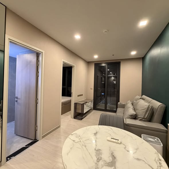 living room and room interior of One9Five Asoke – Rama 9