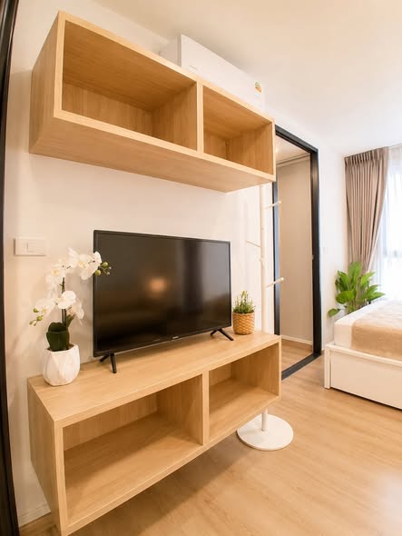 living room and room interior of Origin Play Bangkhunnon Triple Station ออริจิ้น เพลย์ บางขุนนนท์ ทริปเปิ้ล สเตชั่น