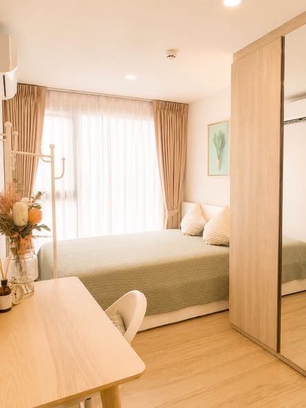 bedroom and room interior of Origin Plug&Play Ramkhamhaeng Triple Station