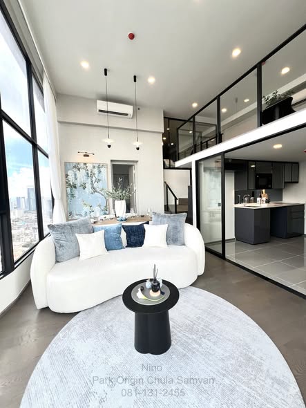 living room of Park Origin Chula-Sam Yan