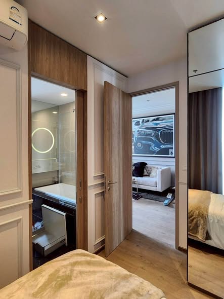 bedroom of Park Origin Phrom Phong