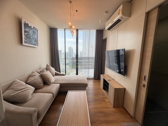 bedroom and living room of Park Origin Phrom Phong