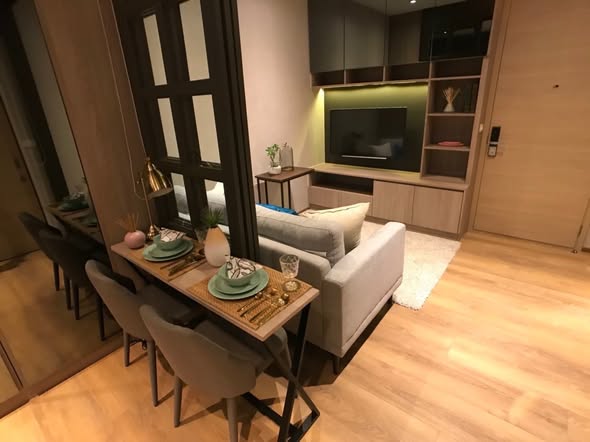 living room of Park Origin Phrom Phong