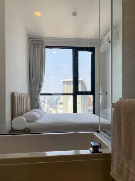 bedroom and room interior of Park​ Origin​ Thonglor