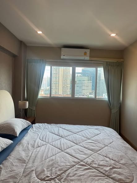 bedroom of Park Thonglor Tower