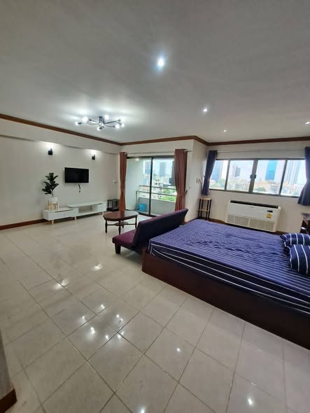 bedroom of Park Thonglor Tower