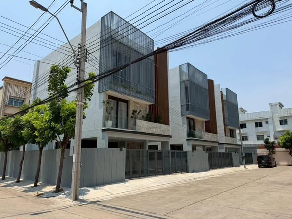 Piemsuk Rattanathibeth-Rachapruek