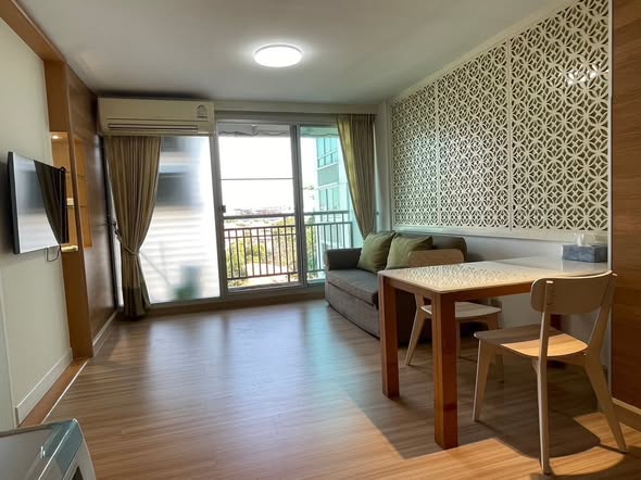 bedroom of Plus 67