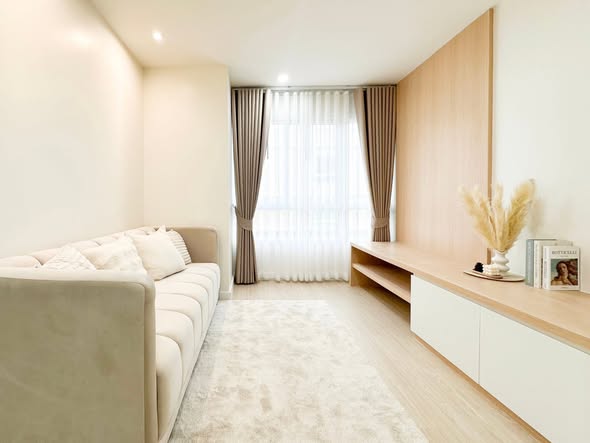 living room and bedroom of Premsiri Botique Park Condominium
