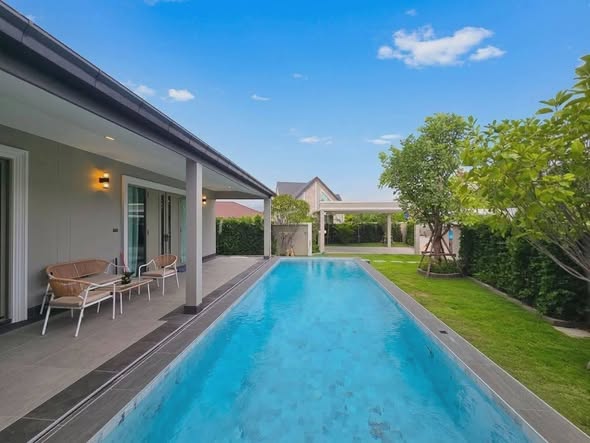 pool of PX Pool Villa Pattaya