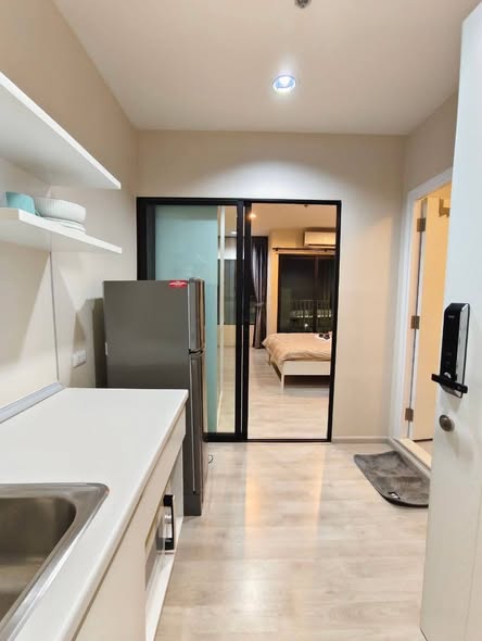 room interior of Quinn Ratchada 17