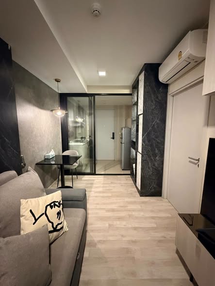 room interior of Quintara Arte Sukhumvit 52