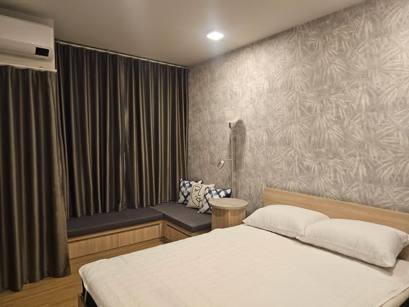 bedroom of QUINTARA MHy’ZEN PHROM PHONG (ควินทารา มาย’เซน พร้อมพงษ์)