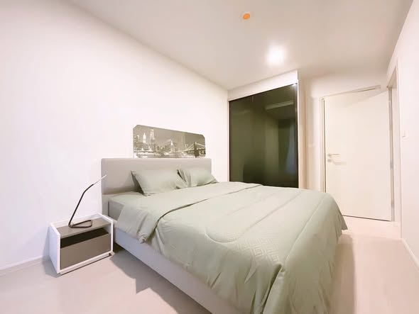 bedroom of Quintara Treehaus Sukhumvit 42